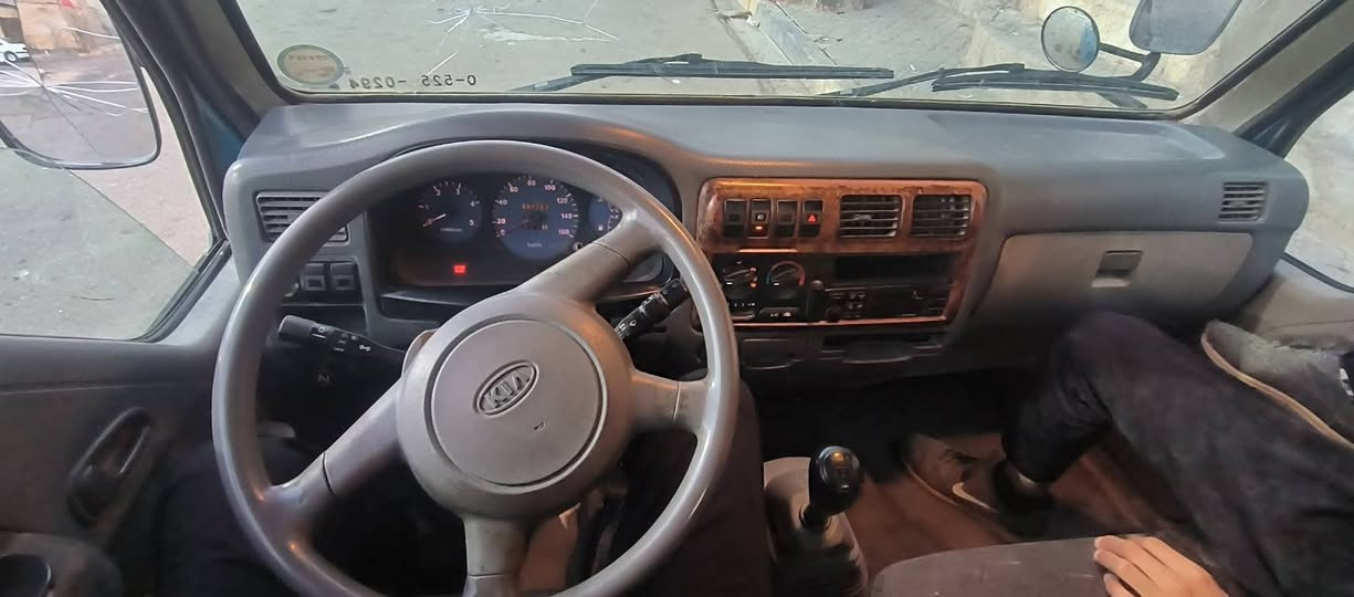 سلام عليكم كيا فونتيرا قماره قلاب للبيع موديل 2000  رقم بصرة شرط التحويل السياره حلوه شوفت عينك ومال شغل 
مكاني البصرة الزبير
سعرها 65 وبيها مجال للطيبين 

الاستفسار اتصال ع الرقم ***********/ ***********
