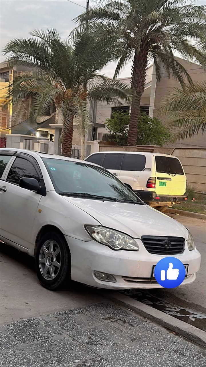٢٠١١ • محرك لانسر • زرع عدسات زنون