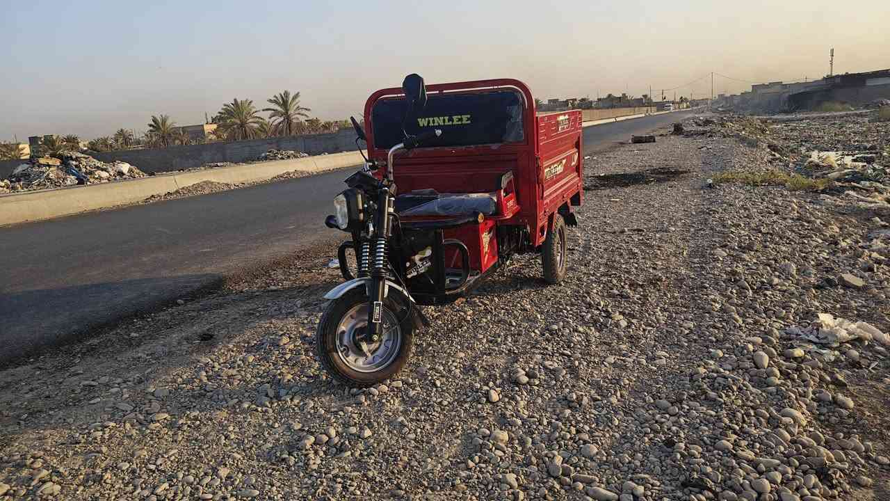 السلام عليكم شباب ستوته شحن للبيع موديل 26 بطاريات مسطره الستوته جديده مستعملة أسبوع كهربايات كلها شغاله 
تشتغل بصمة و سويج بيها ام بي ثري بلوتوث مكاني مدينة الصدر ***********
