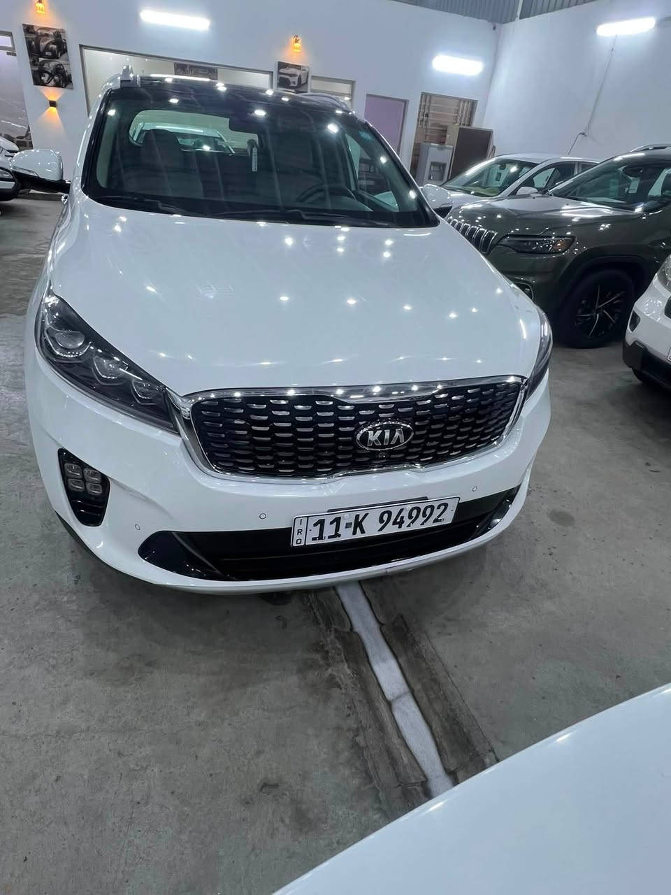 السلام عليكم سورنتو موديل 20 خليجيه ماشيه 120 الف حقيقي سبيرها مانزل مال شركه فول مواصفات 5 كامرات سايد بريك بصمه فور ويل كشنات تبريد تدفأه بنراما سعرها 240 وبيها مجال للاستفسار ***********
