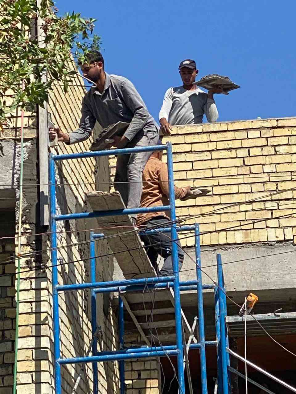 السلام عليكم كادرلبخ مصري
كامل موجود ببغداد فقط ال
رقم بيه وتساب الهاتف***********
