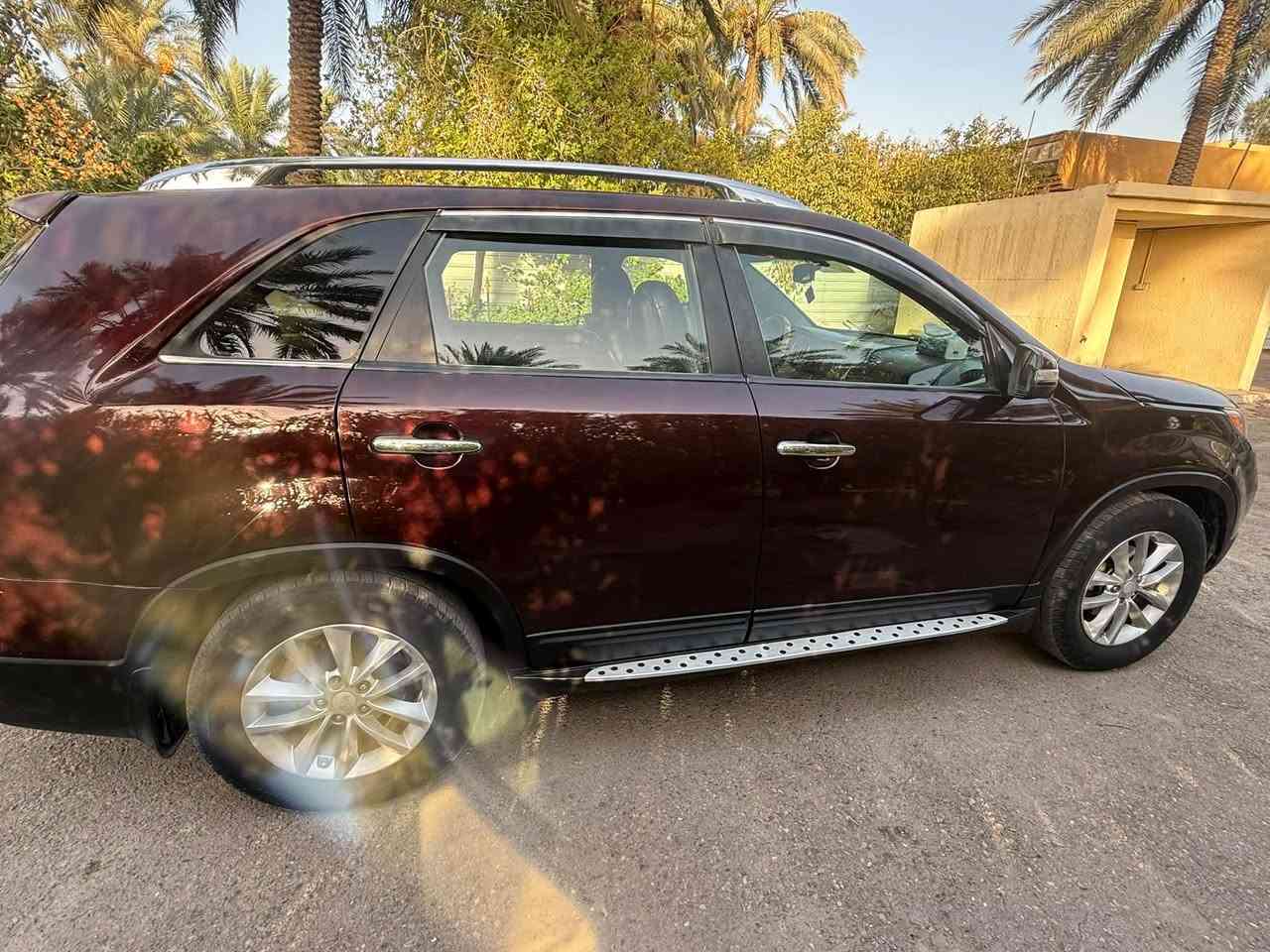 سلام عليكم سورنتو وارد امريكي موديل2012
تبريد ثلاث قطع
محرك V6
رقم بغداد جديد 
تخم تاير 
تشغيل بصمه 
كشنات كهربائيه
تحكمات كامله بالستيرن
مرايات شفط 
داخل اسود جلد
بانوراما
تخم تاير 
تدفئه تبريد الكشنات 
السعر 120 وبيها مجال
ملاحضه سياره صبغ احزام  عدا البنيد الجنطة 

العنوان بغداد التاجي 
الرقم: ***********
