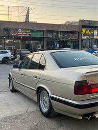 بي إم 520i • ١٩٩٠ • غيار عادي