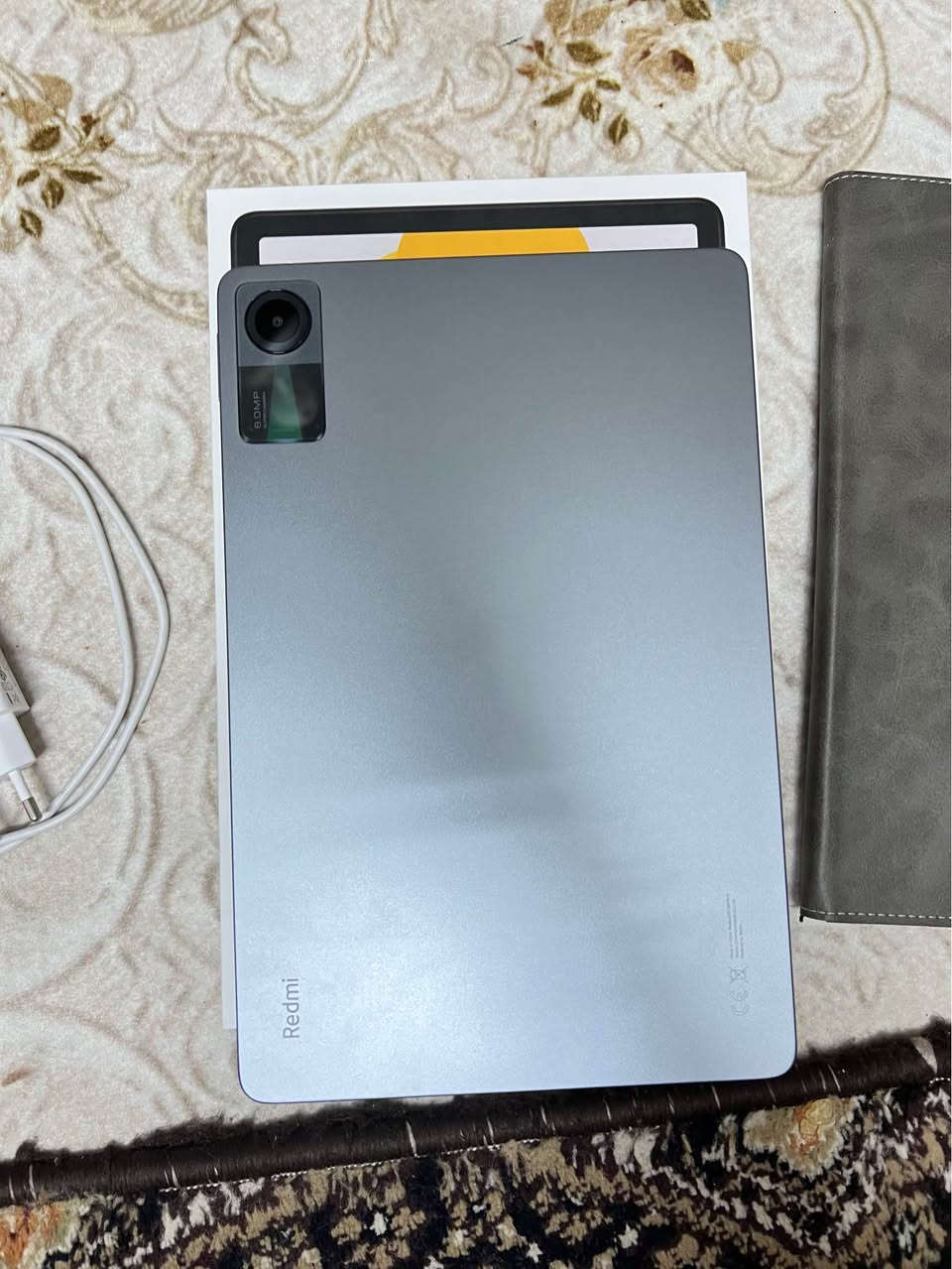 ايباد Redmi Pad SE 11
كلش كلش نظيف مابيها اي عيب 
بطارية فول
256كيكا 
8 رام 
للدراسة و العاب كلشي يدعم كلشي 
وياها شاحينه 
وكفر هم 
السعر 225 
و بيها مجال للشراء 
رقم موبايل *********** كركوك, العراق
