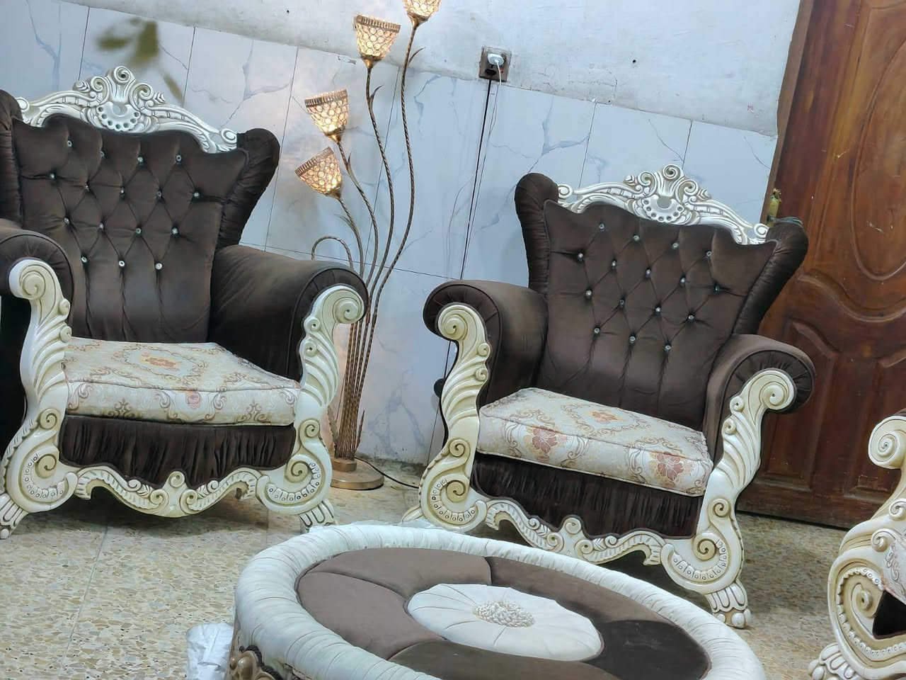 سلام عليكم عندي تخم زان تركي عشر مقاعد ب٥٠٠ مكان المنصور الوشاش هذا رقمي ***********
يوجد توصيل عيني  مابي اي ضرر نضيف 
@إشارة
