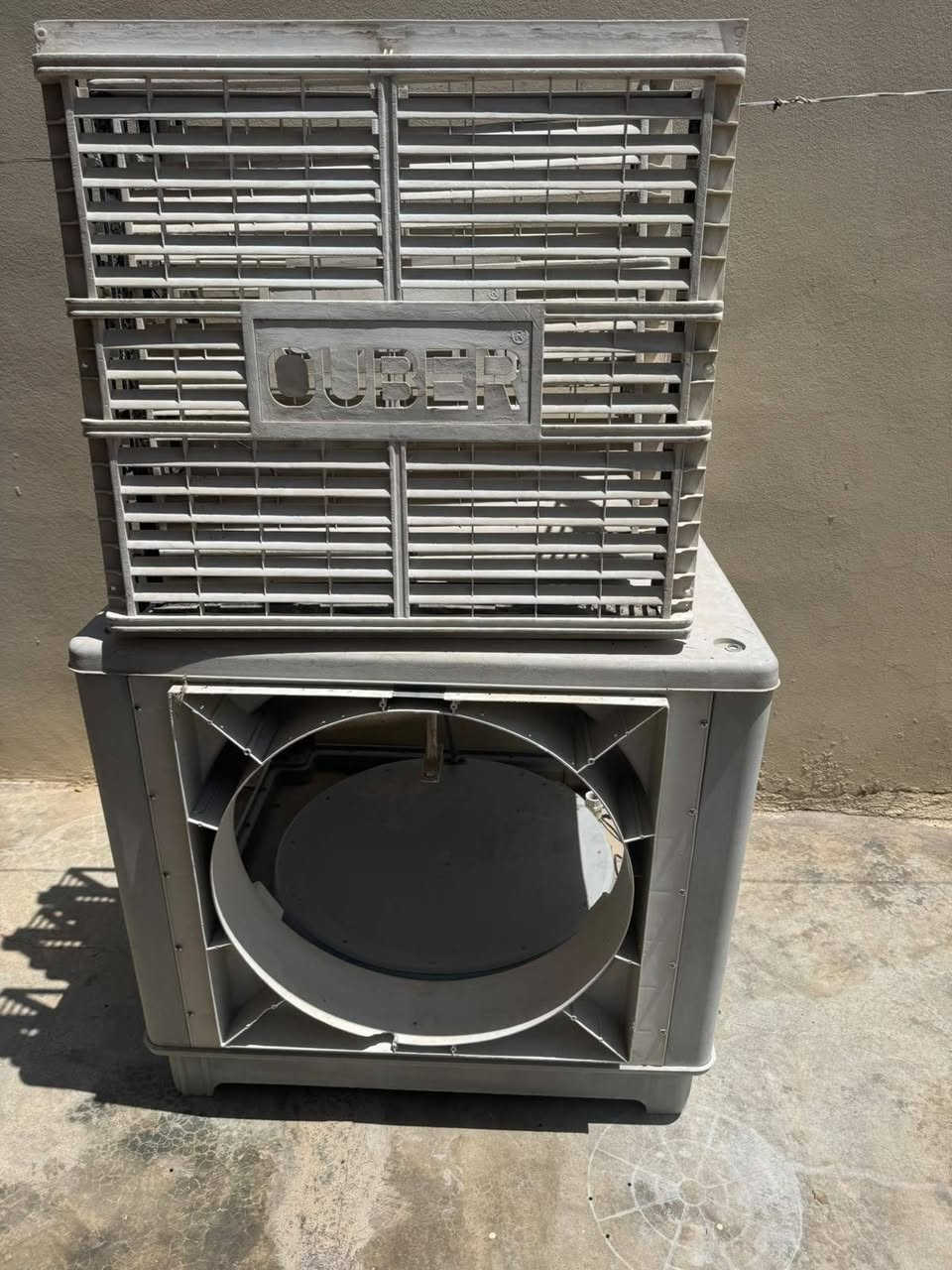 هيكل موبرده  اوبير بدون اعيب بدون ا كسر لبيع سعر 50الف مجال بسيط OUBER
***********
