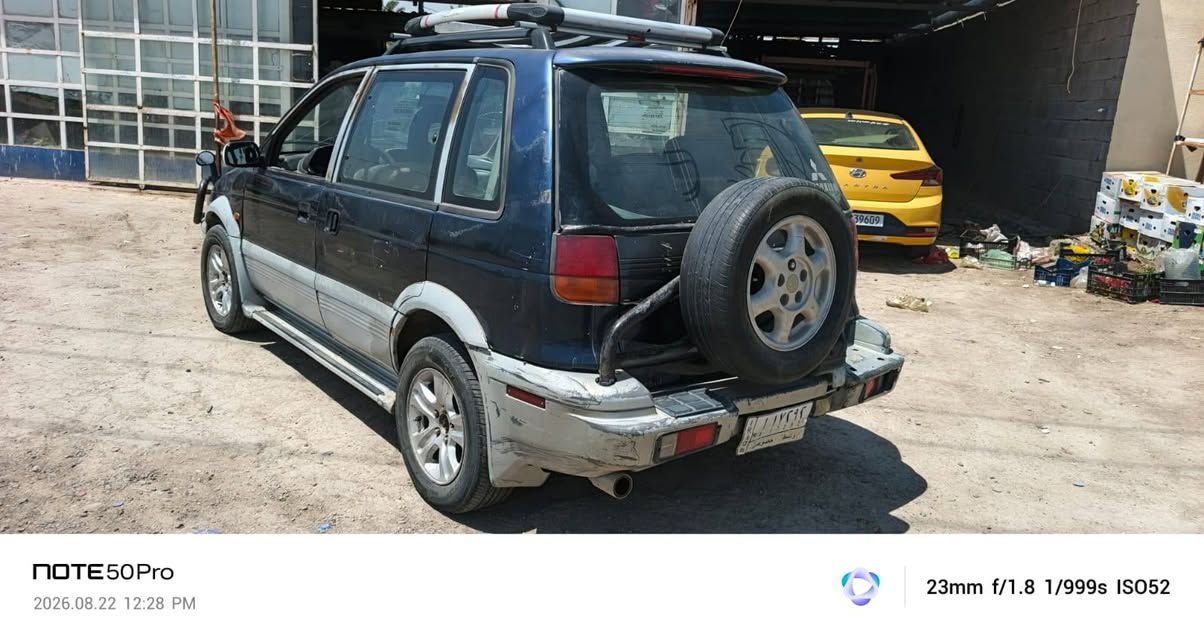 سياره مسيوبشي موديل ١٩٩٥ باسمي رقم واسط تبريد شغال السياره بحالة جيده بيها ترتيب قليل الاستفسار على هذا الرقم ***********
