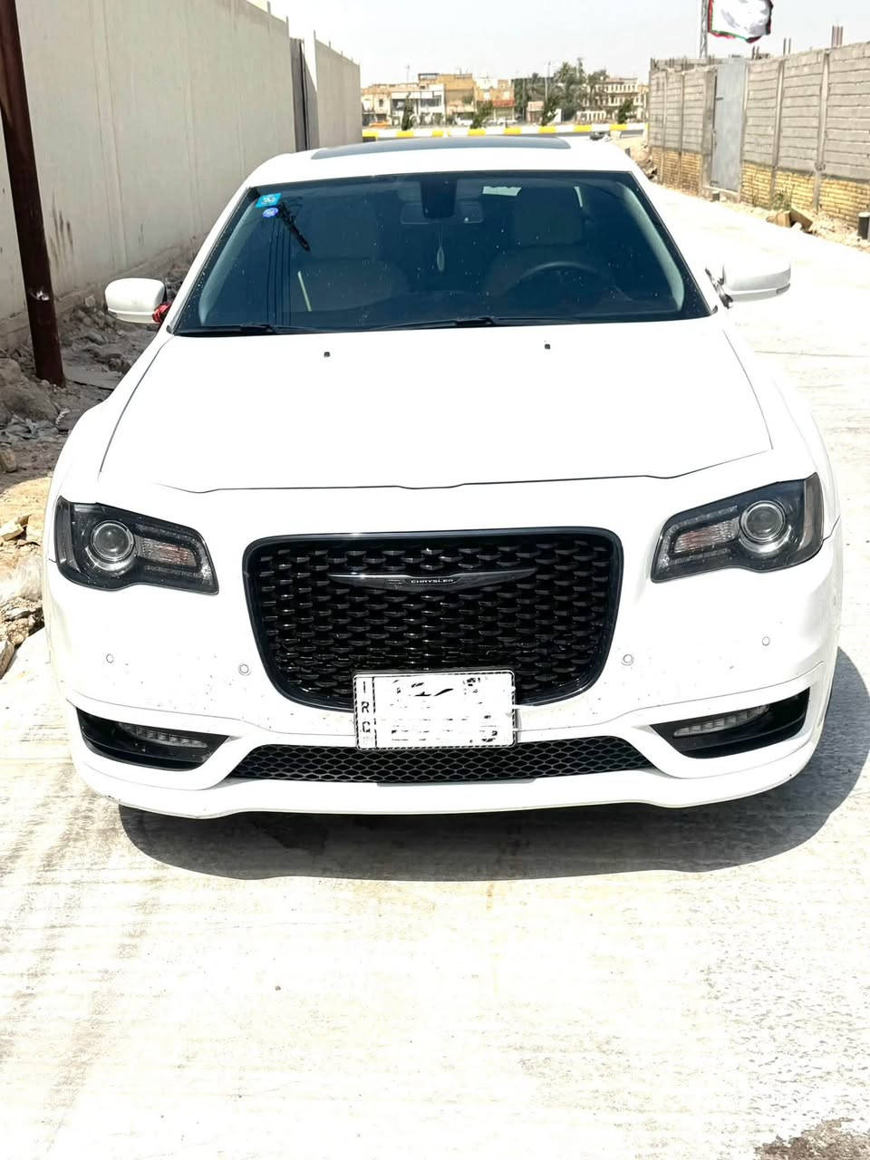 كلايسلر 300 (اوباما)
امريكي كفاله عامه موديل 2023موصفات مذكوره تبريد كشنات فتحه تشغيل عن بعد كامره دواره وبعد بيه موصفات مذكوره با الصور
ولسياره بعده زيرو 
بأسمي السياره رقمه بغداد 
للاستفسار
مكاني ناصريه 

اتصال فقط. ***********
