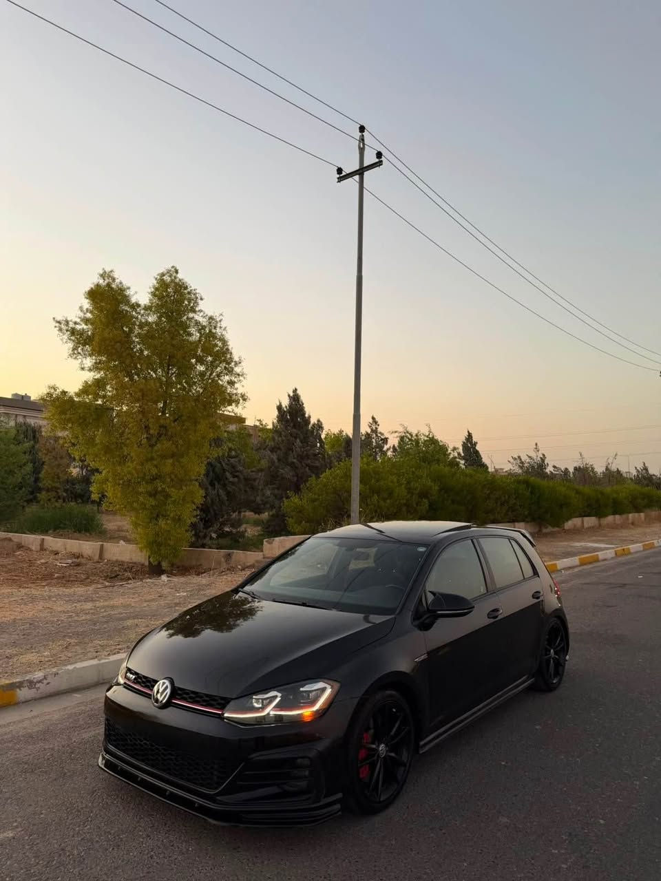 گولف GTI Mk 7.5
موديل٢٠١٨
٢پارچه و نيو
ده ركه چاملخ نيو بونيت
بيژوري
ارباگ سوكانو شان سيسته مه
مواصفات 
پانورامه 
بصمه 
شاشه گوره 
كير مكينه به شرت نه كرايته وه
رقم ***********
مكان أربيل 
سعر 138بي مجال بصيط Singapore
