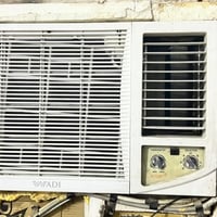 غراض للبيع  مكيف الوادي شغال ونظيف 225 وبيه مجال تخم 10 مقاعد شايلين ا...