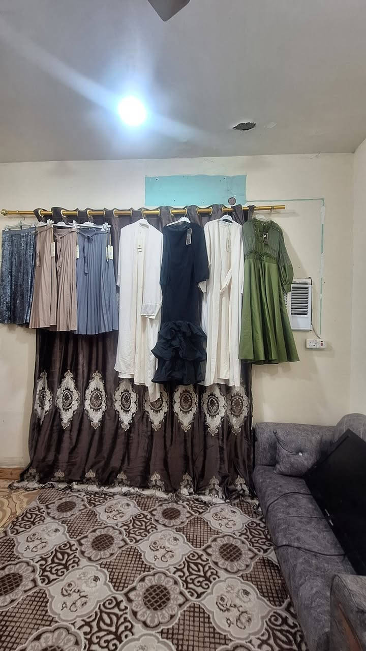 ملابس نسائيه ماركه  مال مول ولد يريد يعزل قمصان مال مدراس  وقمصان سود  مكاني بصره شراي يراسلني واتساب ***********
