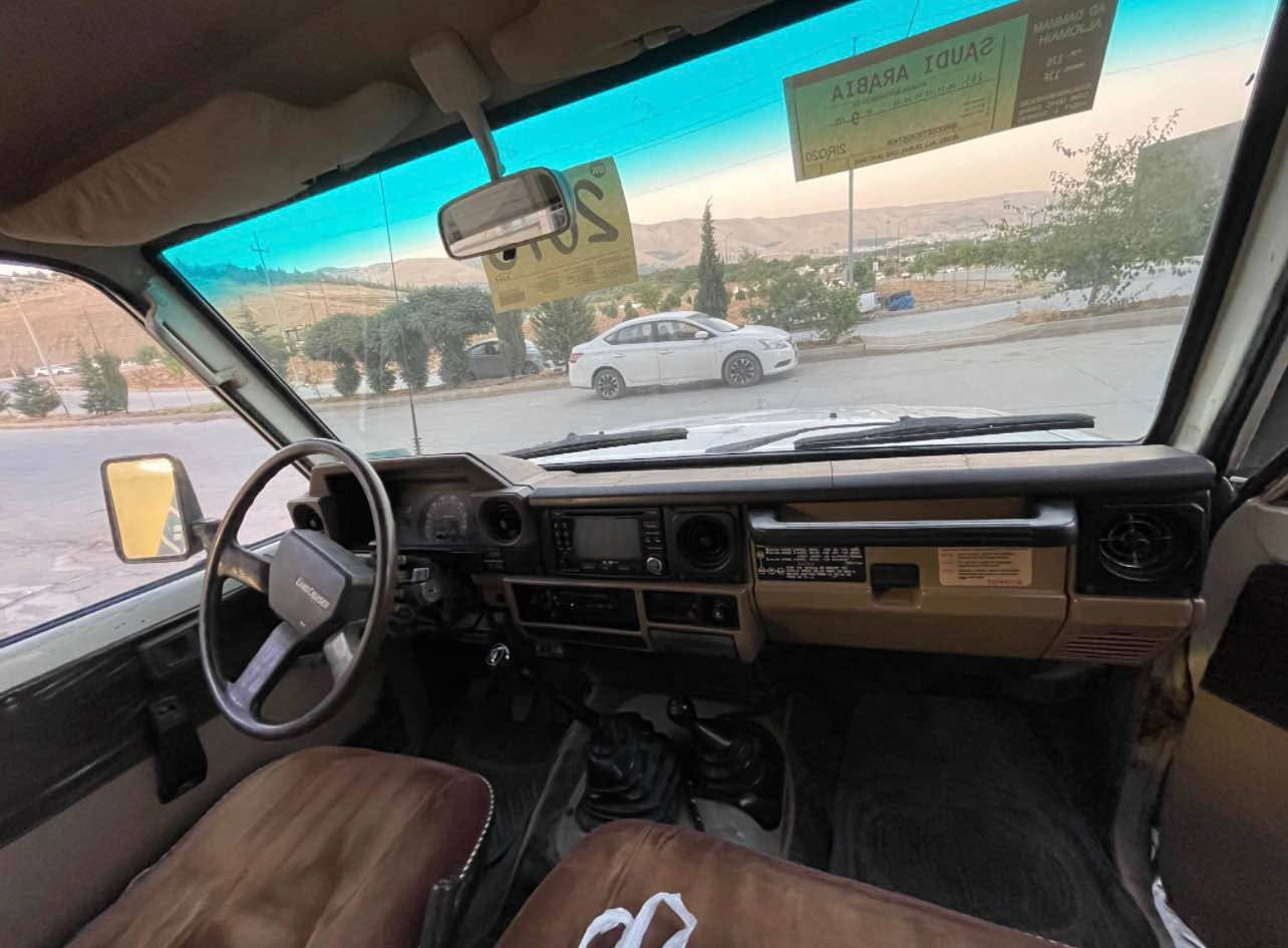 مئیکزەمین ١٩٨٧ بۆ فرۆشتن گۆرینەوە گئیرو مەکینە دەبل گئیر بەشەرت کرۆسیدایە پشتو پئیشی لەویە  حزام بۆیاخە دەعمو لیدراوی نیە  ٤ تایەو ویلی لۆکی لەژیرە تەقەو رەقەی بەشەرت  پئیشو کامل کراوە بە ٢٠١٣ لە سلیمانیم *********** سعری ٧٥ گەلاو معامەلە سەقفو شانی بۆیاخی تیا نیە السليمانية, العراق
