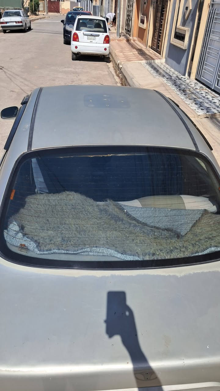دايو لكنزا موديل 2000 كير ومحرك شرط داخل نظيف الكشر كدام العين شرط التحويل بدون كوبون غير مسجل السعر 28 بيها مجال للشراي للاستفسار اتصل على ***********
