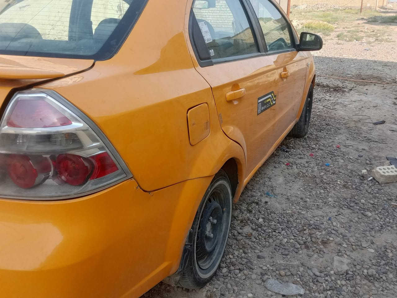 سلام عليكم افيو للبيع سياره جاهزه من كل نواحي كير مكينه صدر تخم تايرات كشر نضيف تبريد شغال سياره نقصه دجت كير ودرايم شفت شاشه شغاله رقم بغداد مصفره هيه  وغرامات تحويل ثاني يوم عنوان بغداد التاجيات قرب دارت مرور ///***********////***********
