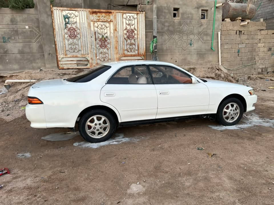 مارك نفخ مديل 2000 كير ومحرك ديفور الصغير كفاله من الكص والنقل جثه رقم بصره الانكليزي  الجديد باسمي سنويه ل٢٨  السياره مصبوغه عام جماليه  تخم تاير حداده   السعر ٦٠ وبيها مجال  المكان البصره الزبير  

***********
