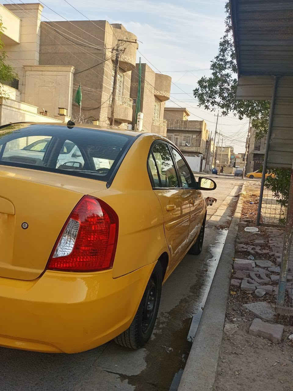 السلام عليكم سيارة اكسنت موديل 2009 امريكي تبريد منضومه جديده حادث امريكا بابتين باب السايق والورى السعر 85 مكان سياره بغداد رقم الهاتف ***********
