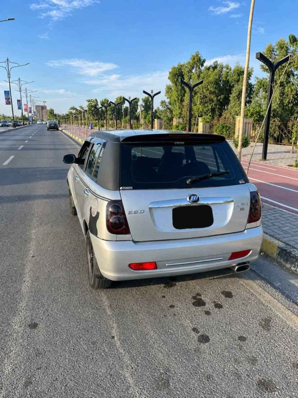 ليفان للبيع ٢٠١٢
محرك وكير شرط 
طخم وايرمنيه كلو شغال 
 للستفسار  *********** موصل, نينوى
