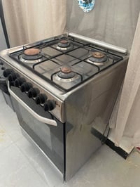 طباخ • نظيف ٩٠٪ • شبه جديد