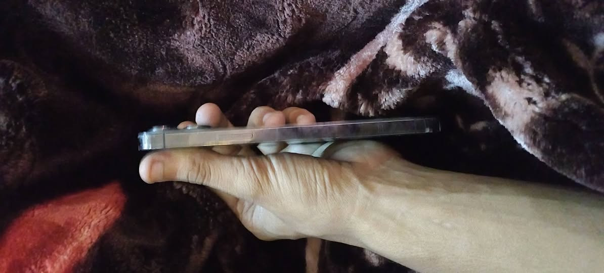 آيفون ١٣ برو ماكس • ٢٥٦ • الحريه