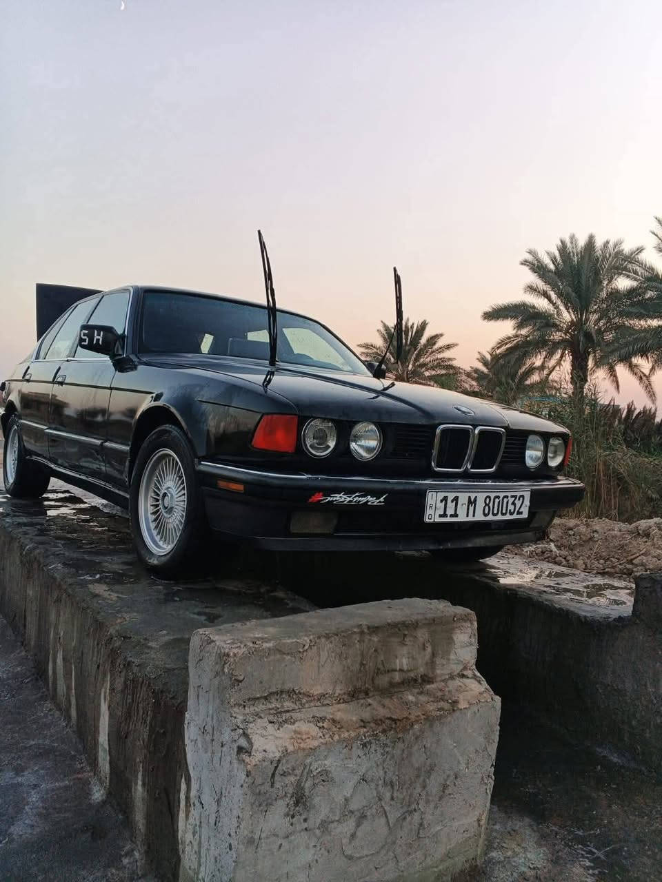 السلام عليكم بي ام 735 موديل 1992 مكينه كير حداده تخم  تبريد ثلج قطعتين تاير بل كارتون اكسل كهربائية شرط عليه الجهاز واير تجطيل ما بيه سياره مال جناي رقم بغداد اب اسمي تحويل ثاني يوم سياره جوه السوك بسبب الظروف 45 بيه مجال التواصل عله الرقم ***********
