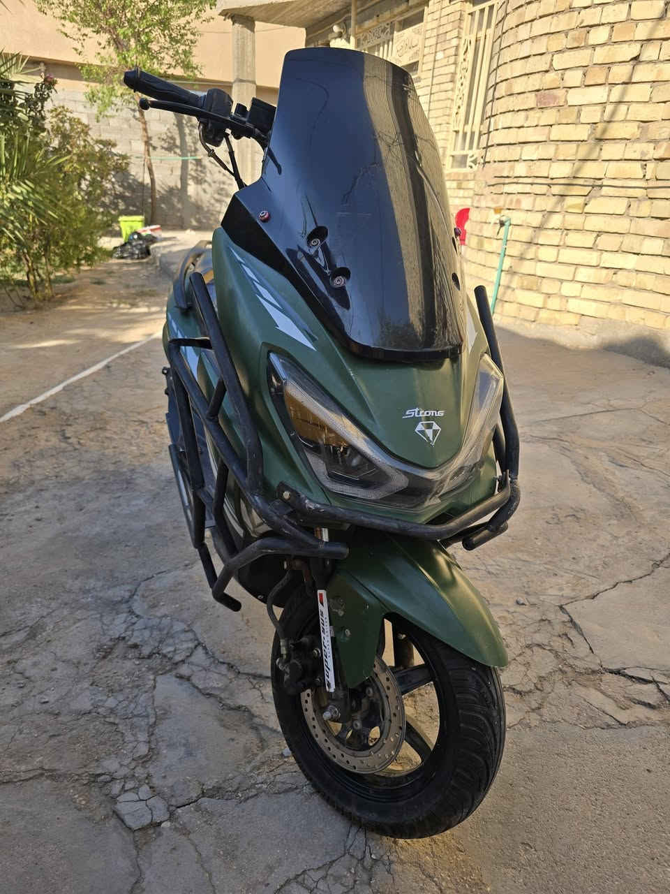 دراجه سكنس للبيع سعر 400 وبيه مجال مكاني كربلاء ***********
