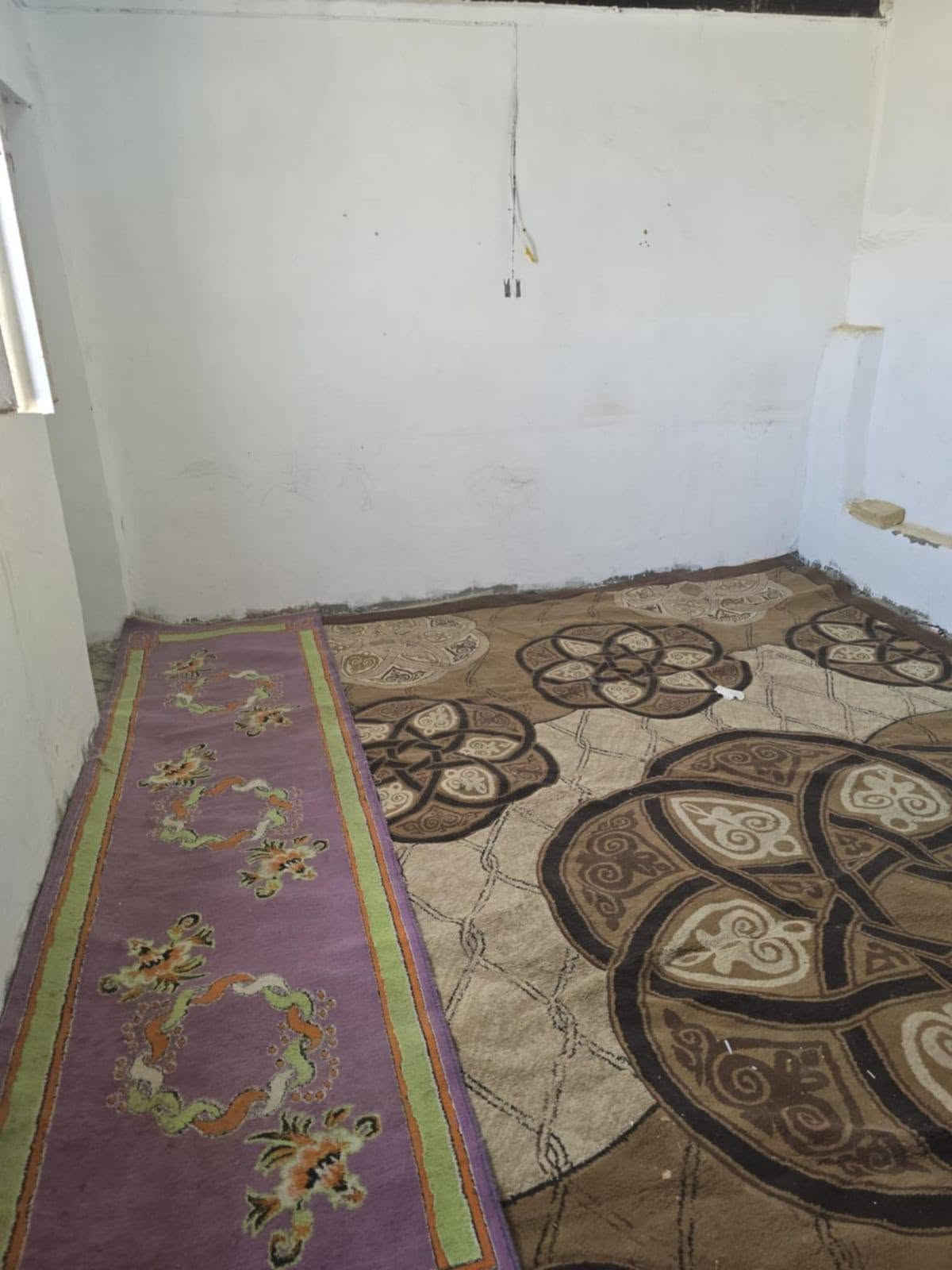 حي العسكري • غرفتين • سطح