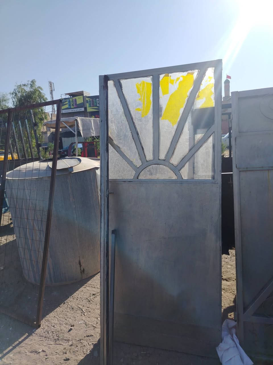 سلام عليكم باب حوش باب مطبخ مابي عيب سعر 120 باب مطبخ 40 بي مجال رقم الهاتف ‏‪***********‬‏ اتصال او خاص
