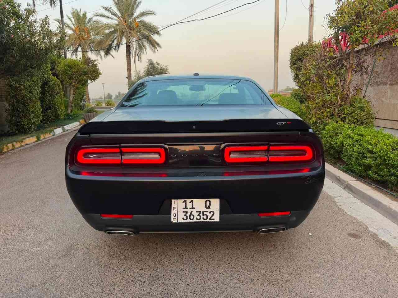 السلام عليكم للبيع دوج جالنجر موديل 2022 وارد امريكي حادث جاملغ وشوية من البنيد لغد وشاصي مكفول مغلفة ppf طافي ماشية 36 رقم بغداد بأسمي محرك 3600 السعر 175 وبيهة مجال للاستفسار *********** مكاني بغداد الكرخ

