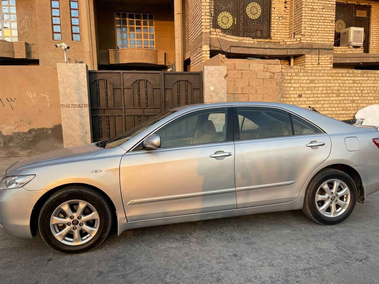 السلام عليكم
للبيع كامري موديل 2008
وارد خليجي 
محرك 4/2400. سلندر 
فول مواصفات GXL اعله فئه 
لون رصاصي سلفر
المواصفات 
تحكم استيرن جهتين 
مثبت سرعه كشن كهربائي برده خلفيه   شاشه تاب  كامره خلفيه  حساس خلفي  يعني السياره فول عده الفتحه
كير محرك كفاله تخم تاير صدر أمامي خلفي تبريد ثلج قطعتين السياره جاهزه خير من الله مال جناي متصرف عليه الف ادامه كامله 
بيه مكانات صبغ ابيع حزام 
السياره جاهزه وحله من الصور 
السعر المطلوب 93
السياره بسمي تحويل مباشر 
العنوان الفلوجه 
الاستفسار الأتصال 
***********
غير متواجد ع فيس
بيع فقط ماراوس
