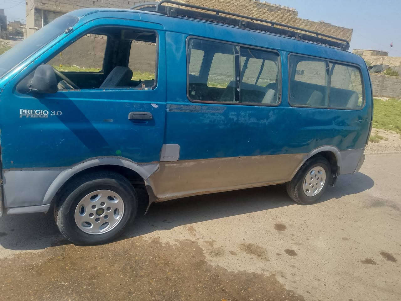 سلام عليكم بريجو البيع موديل 96رقم احمر بغداد عليه غرامات راعيه موجود السياره مابيه خيسات مكينه كير خير من الله سنويه عضم نافذه بل 23 مكاني بغداد هاذي رقمي ***********
