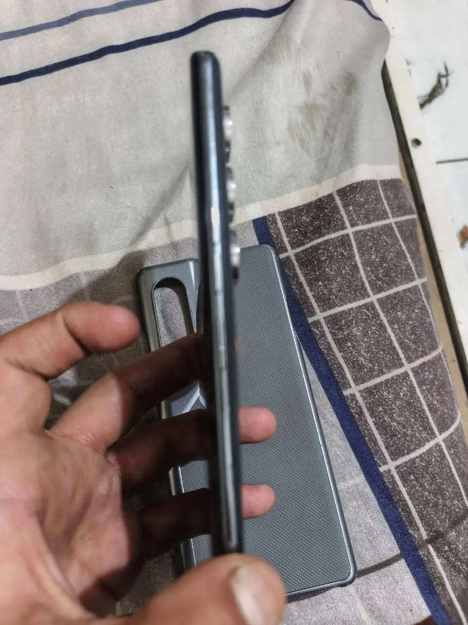 تكنو كامون ٤٠ برو • ٢٥٦ • ٥٠ ميجابيكسل