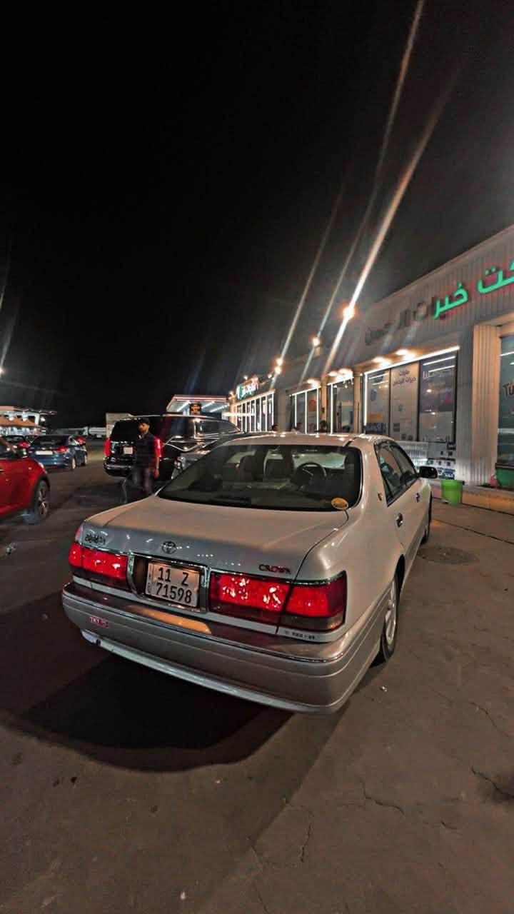 للبيع كراون ملكئ
موديل 2001
مكرك دي فور الجبير 
3دكم 
مكفوله كفالى عامه
مداور ثاني يوم هزه وسنويه 
كبر مكينه شواصي كفاله 
مكانه بغداد بسمايه
***********
