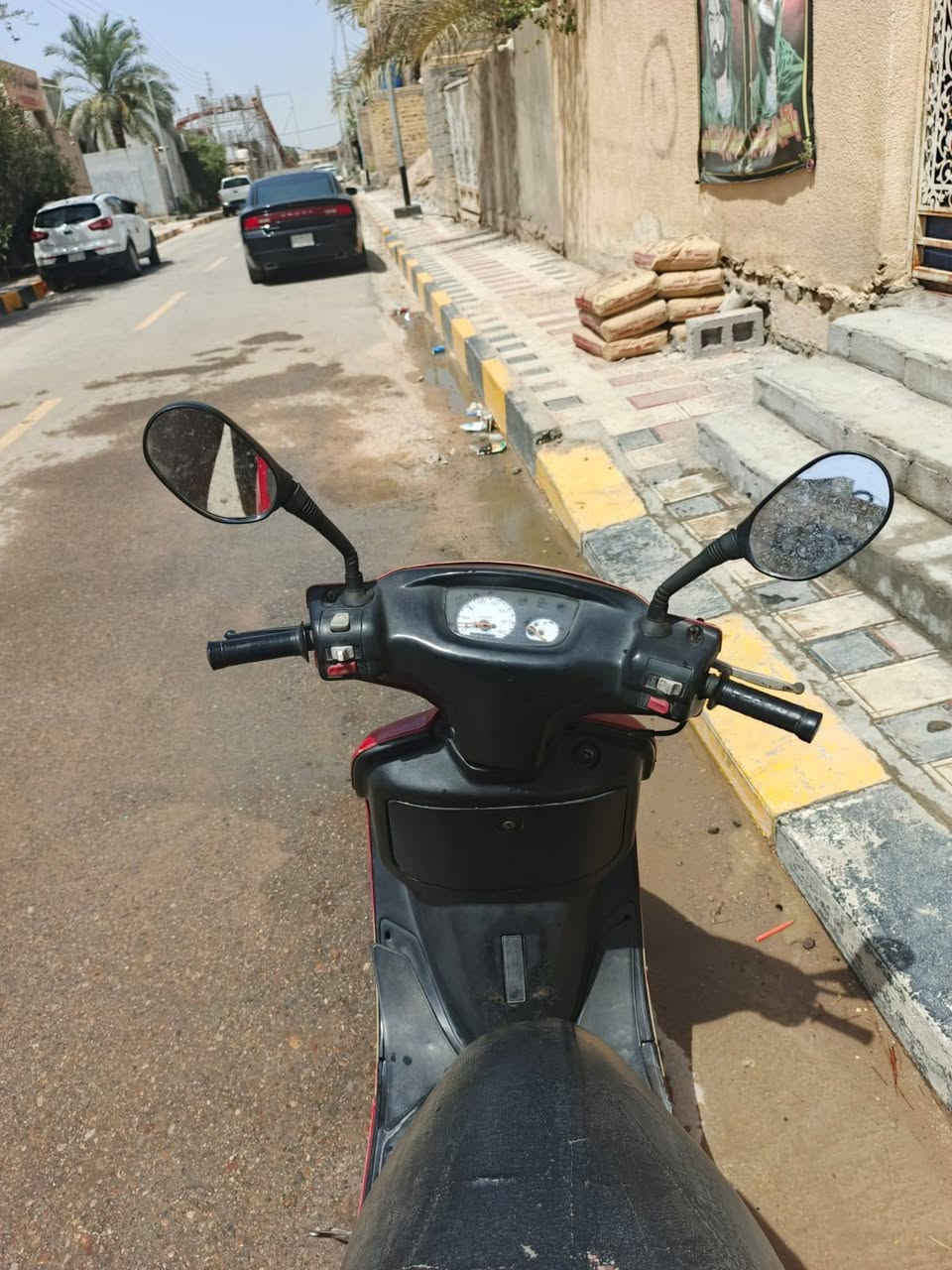دراجه فراشه للبيع نضيفه  *********** تصال
