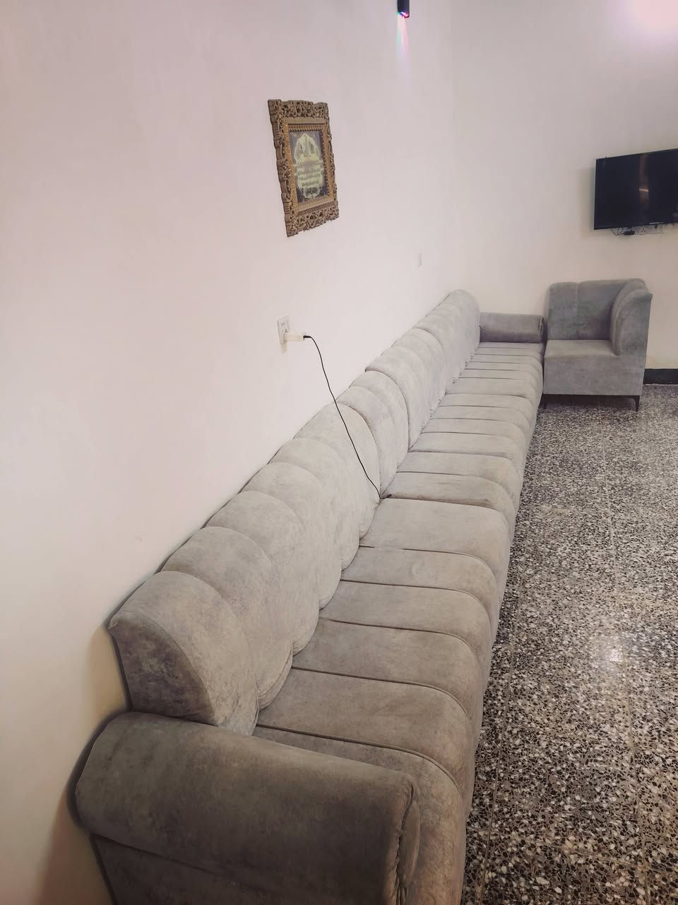 السلام عليكم تخم للبيع مابي اي ضرر بس رجل مالتهه فالته  سعر 350 بي مجال
عنوان بغداد ابو غريب شهداء شارع ٣٠

