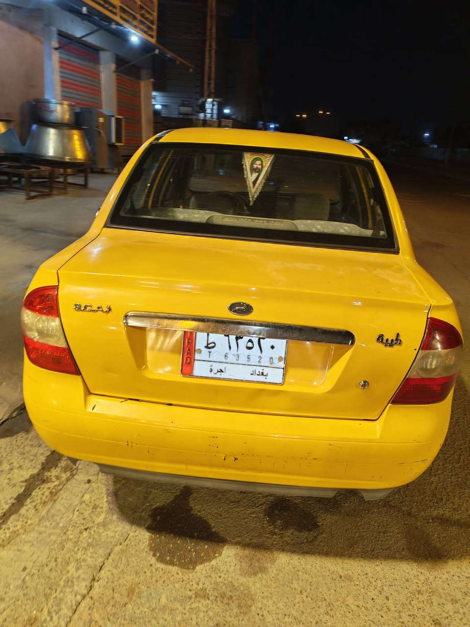 السلام عليكم طيبه للبيع موديل 15 سياره باسم شركه مسدده ما مطلوبه ولا ربع وكل اوراقها جاهزه ماكينه بيه لاستيك ولف جير خير من الله صدر امامي خلفي جديد باتري جديد تخم تاير جديد تبريد منظومه كلها جديده تخم بلبرين جديده امامي خلفي سلف، جديد دينمو جديد ابيع كوم حديد كوم حديد لاستفسار الاتصال على الرقم مكان بغداد حي العامل*********** سعر 23 وبي مجال
