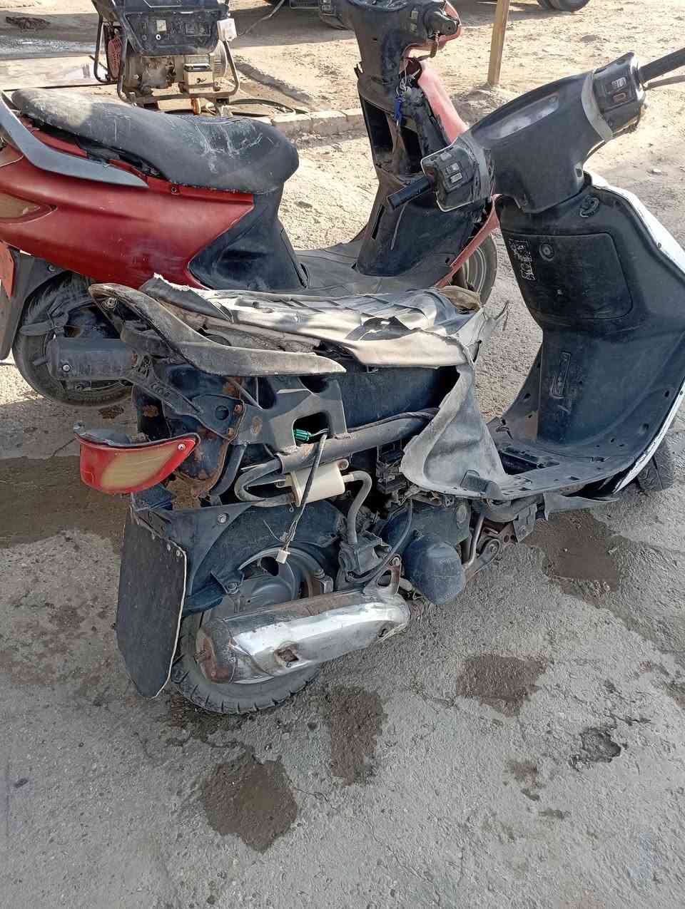 السلام عليكم دراجات فراشه للبيع متروكات الحمره شغاله والبيضه طافيه ابيع كوم حديد السعر250 مكاني بابل الحمزة الغربي للاستفسار ***********
