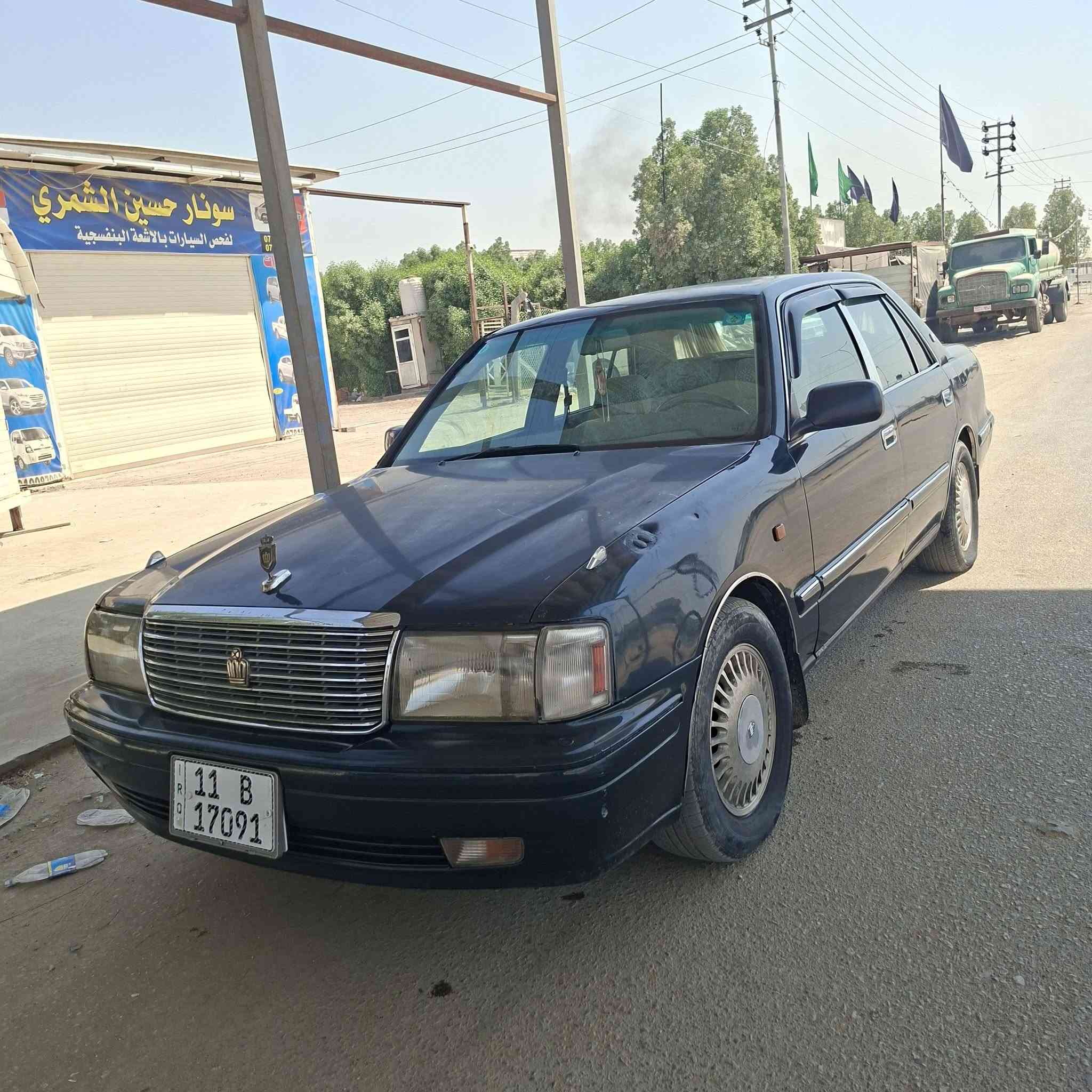للبيع راس الثور تكم موديل ١٩٩٦ السياره كير مكينه حداديه تخم تاير جاهزه فقط تبريد طفه ومافحصته 
السياره مصبوغه عام 
رقم بغداد نكليزي بسمي السياره بدون ضربه قويه 
السعر ٧٣وبيه مجال للشراي فقط
مكاني بابل القاسم 
*********** هذا بيه واتساب 
***********
