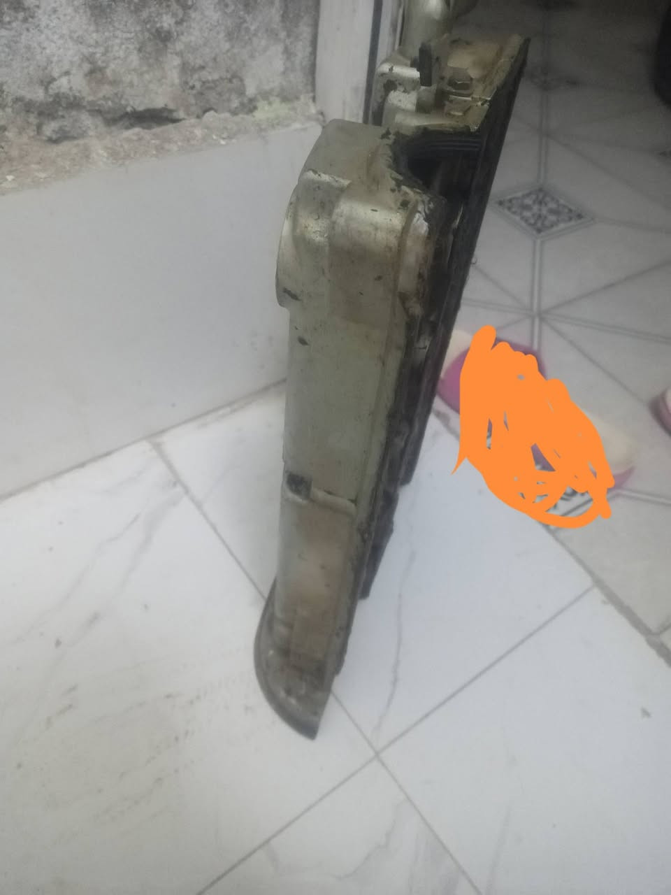 السلام عليكم قبق دايو اسبرو محرك 1600مسكر للبيع اليريده خلي يراسلني المو شراي لا يراسل رحمه الله والديكم رقمي ***********مكاني النجف الأشرف كوفه شارع المعمل
