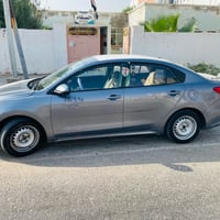 كيا ريو موديل 2019 خليجي بيه ضربه الخلفي ماواصله لحوض مكينه 1400 مستحق...