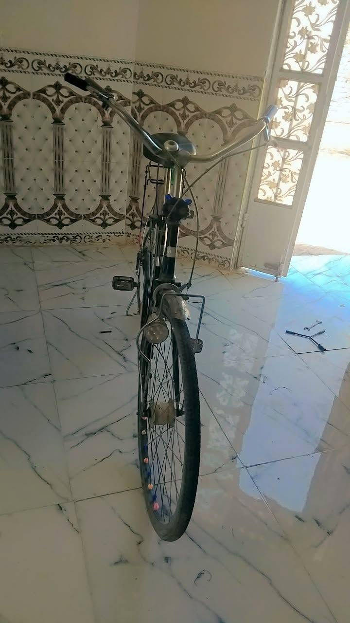 السلام عليكم باسكل الحجم 26نضافه 75اريده 90وبي مجال التواسل على الرقم  ***********
ج
