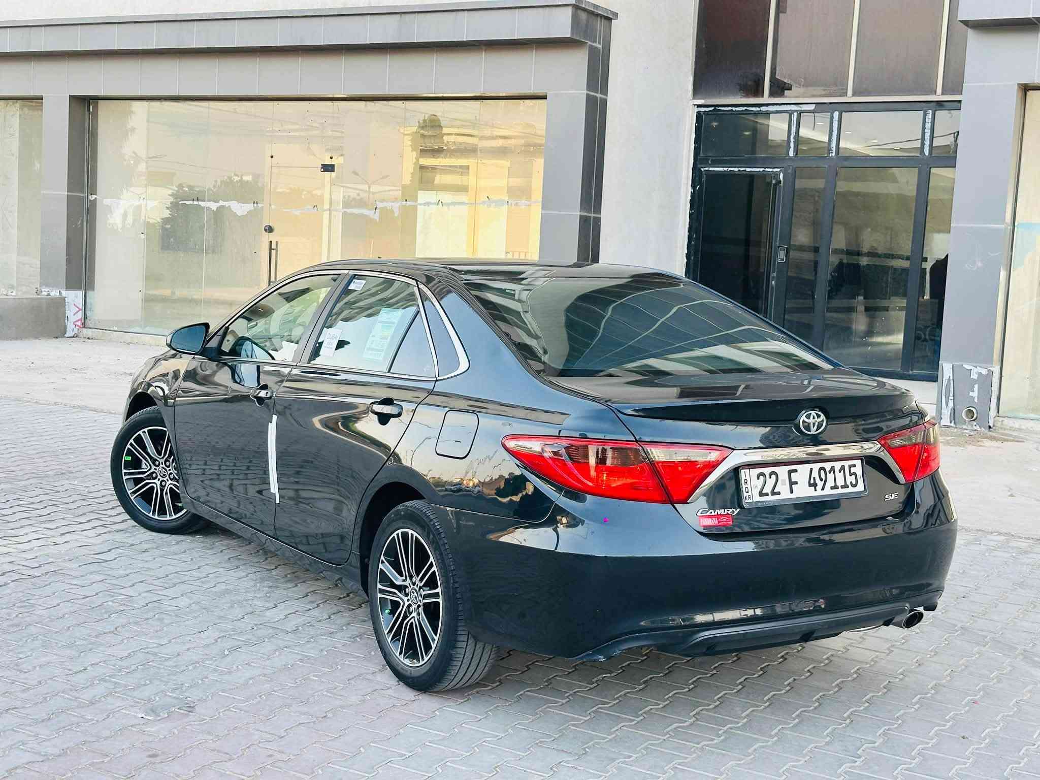 كاميري موديل 2016  سعره 122 مواصفات SE كشن جلدو كهرباء ويل ١٧ تبريد مركزي كير محرك برغي مامفتوح سيارة بيها قطعة و نص  باقي مكفول كفالة زينكة سنوية هزة رقم كلها جديد بسمي   ٤ طايرات جديد صدر جديد مكاني كركوك 
***********
