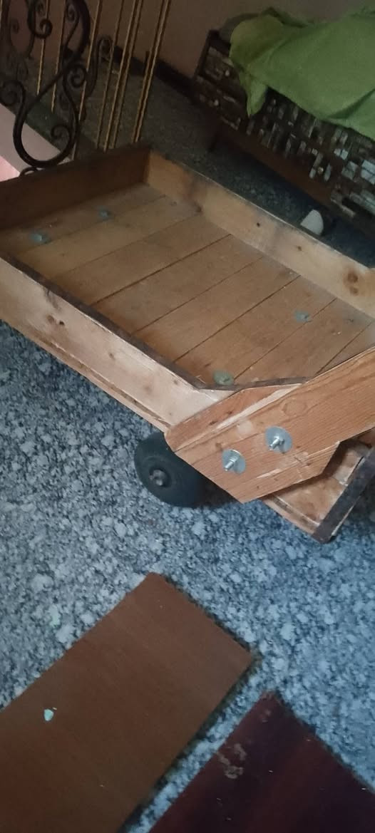 السلام عليكم عربانه للبع ما مستعمله رايده 75وبه مجال عنواني الطارميه يم جامع الشافعي هذا رقمي ***********
