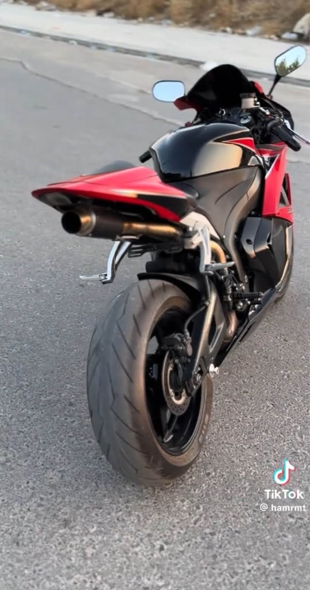 مؤديل ٢٠٠٧ هه مو شتيكى به شه رت مه كينه كپس گيرو كاره بايى به شه رت موشترى تيل بكه *********** أربيل, العراق
