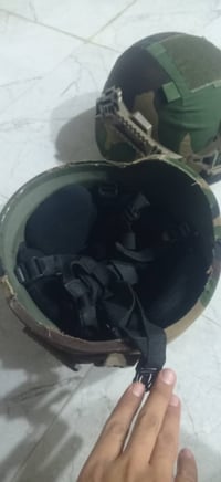 خوذة عسكرية • عدد ٣ • سعر مناسب