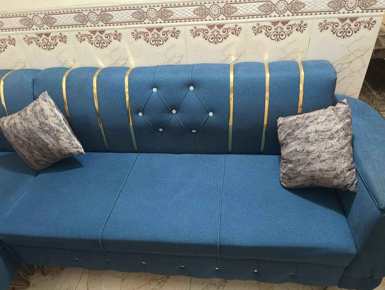 تخم ديوان نظيف جدا مابي اي عيب سعر 375 بي مجال بسيط 

***********.تواصل استفسار واتساب 
عنوان الدورة المهدية
