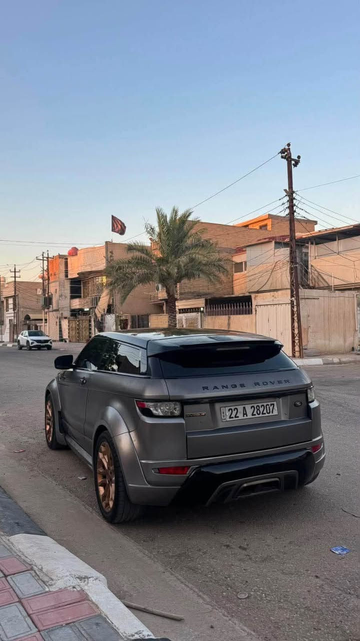 السلام عليكم للبيع او مراوس حسب القناعه
رانج روفر ايڤوك سبورت 
موديل 13 
فول مواصفات 
تجي بمحرك 2000 تيربو 
السياره فوول مواصفات 
بدون ضرر او صبغ فقط الدعاميه الاماميه
سياره جاهزه بدون اي نقوصات 
كير محرك مكفول 
ممشى السياره 150 مايل
السياره عليه ترتيبات سبورت من الويل والدعاميات والداخل كشناته وترتيباته
تعتبر الوحيده بالعراق بهذا الشكل 
السعر راحريكون ب175$ ورقه 
مكان السياره بغداد او واسط
واي استفسار اني حاضر 

***********

***********

( محمد الصعب )
