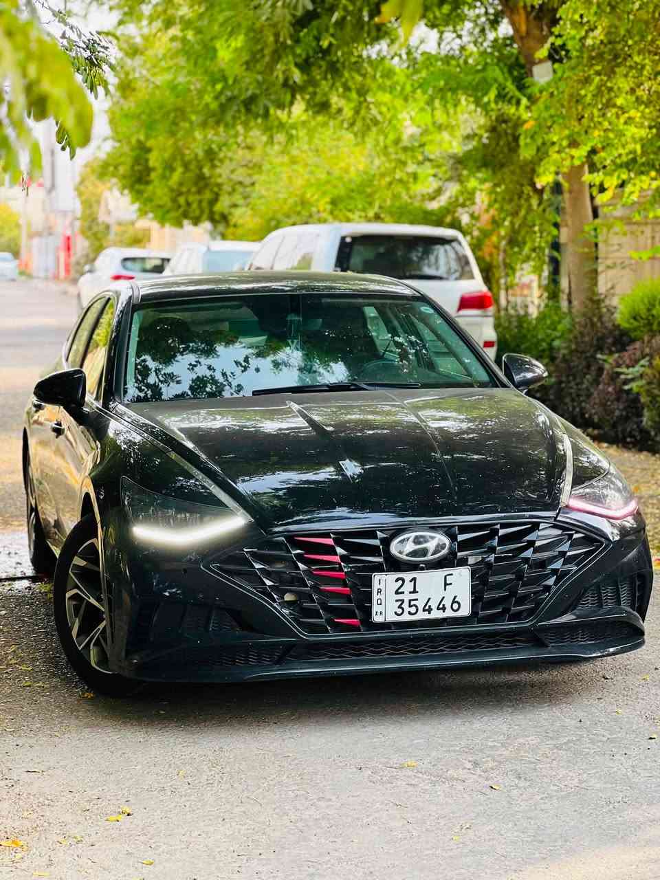 سوناتا 2020 شكل الجديد 
ماشية 97.000 
محرك جديد 
صدر جديد 
حادث السيارة 
جاملغ أمامي بأمريكا وقطعتين بسبب ابو دراجه
شواصي لغود مكفوله 
 بدون ايرباكات كلها سليمة 
-رقم سليمانيه/ بسمي
محرك ٢٥٠٠ 
مواصفات 
كرسي السائق كهرباء 
 4 انظمة قيادة 
 تدفئة مقاعد 
اوتو هولد 
شاشه ابل كار بلي
فول تحكمات استيرن 
 تشغيل عن بعد 
 رادرات
قيادة آلية 
 توقف ذاتي
تحديد مسار
 رادار امامي 
 لد نهاري
شاير بلمري
كامرة خلفية
تحكم ستيرن كامل 
هنادبريك بصمه 
 بصمه صندوك 
حساس تايرات 
للاستفسار ***********
