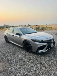كامري LE • ٢٠٢١ • ضرر ٥ قطع