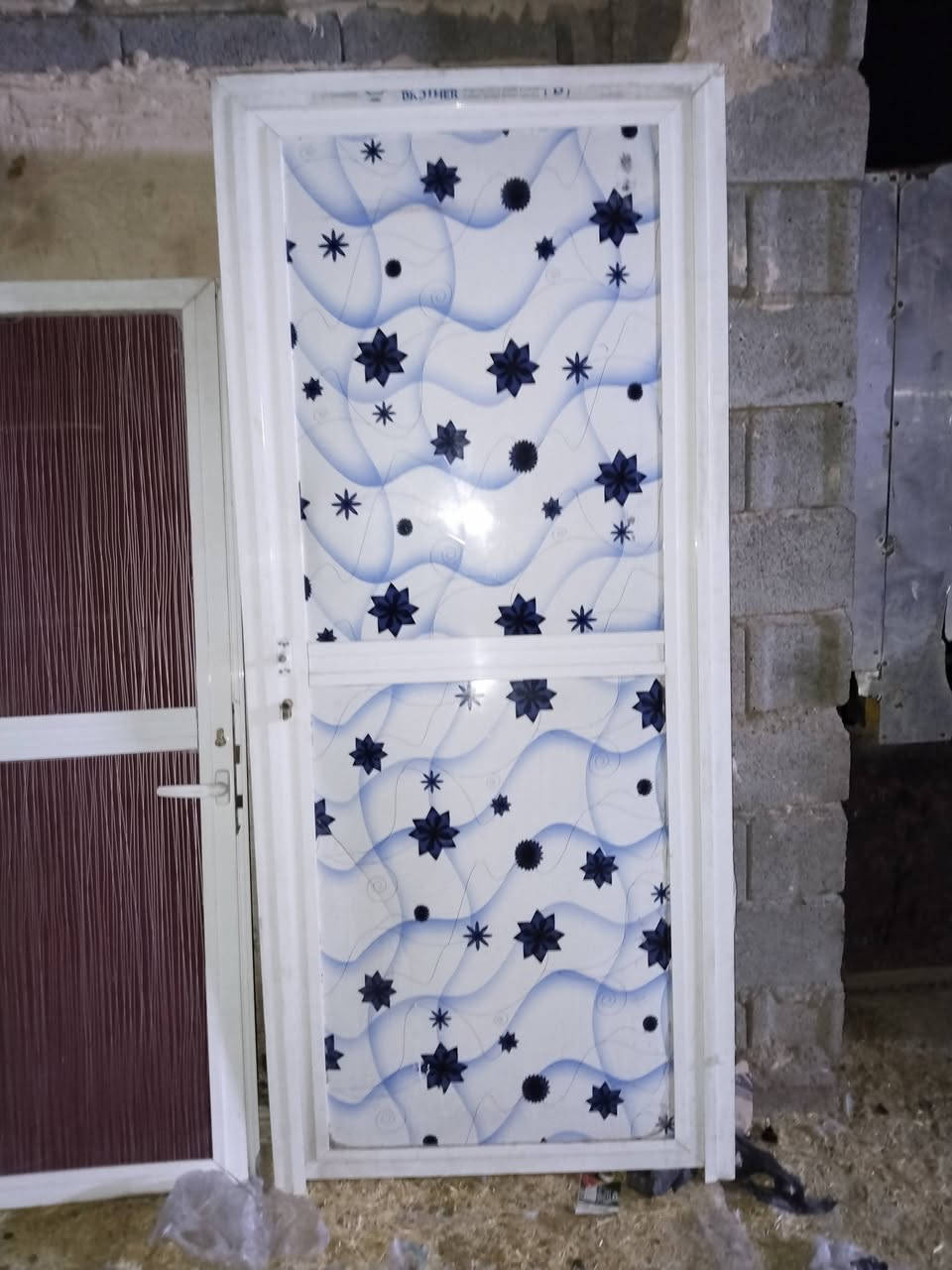 السلام عليكم بيبان لميوم لبيع***********
