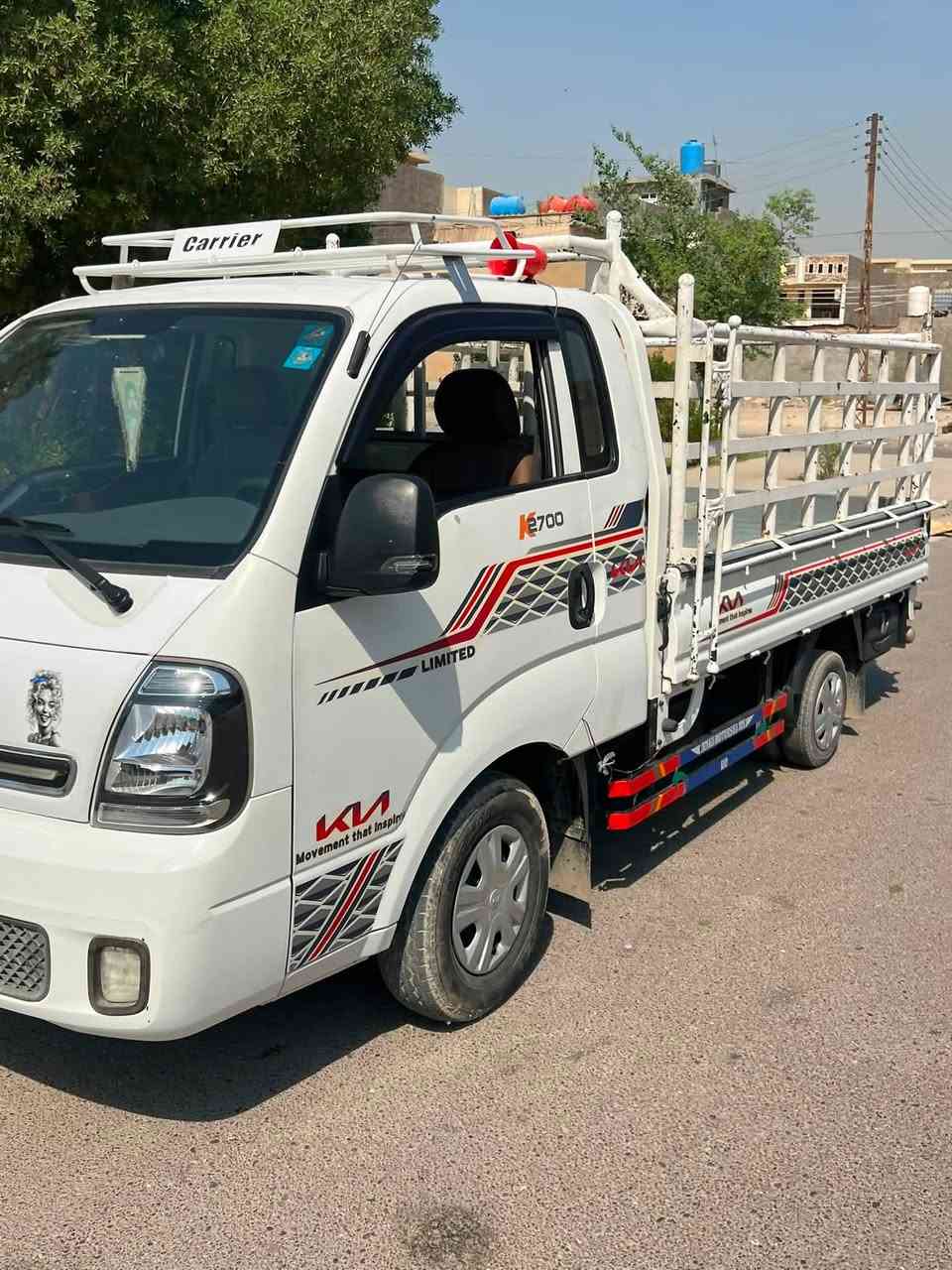 السلام عليكم كيا مديل 22 دخول 23 ام علامه KN للبيع بيها شبر بل ربع صبغ ضربه خفيفه وبيها شويه بارد بل باب الي بل دوسه سياره نضيفه خير من الله ماشيه 107 الف رقم بغداد انكليزي مكاني بغداد بأسمي 
السعر 132 وبيها مجال للطيبين 

 
ملاحضه المحجر مو وياها 

***********
